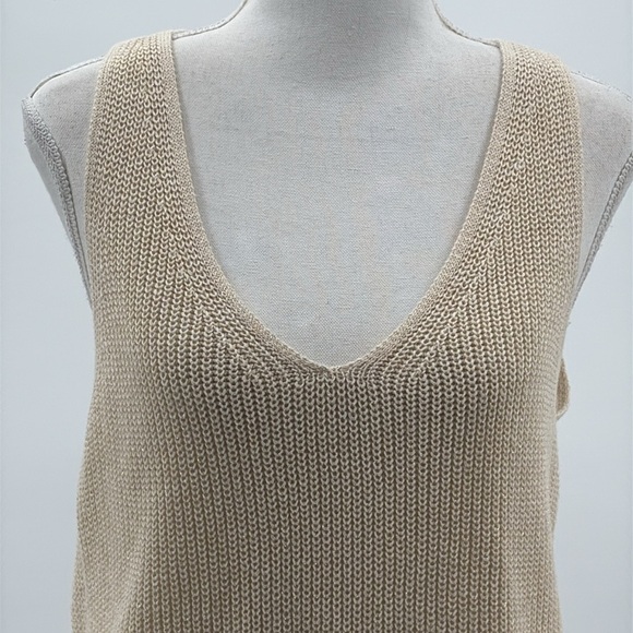 Lilly Pulitzer Dulce Knit Fringed Hem Tank Top in Heathered Sand Dune - Medium - Picture 3 of 7